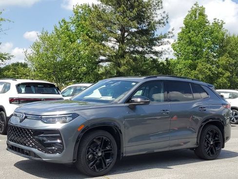 New 2026 Volkswagen Tiguan SE R-Line FWD image 31