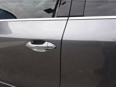 Used 2023 INFINITI QX60 Luxe image 16