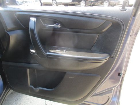 Used 2014 Chevrolet Traverse LT w/ LPO, 'HIT The Road' Package image 34