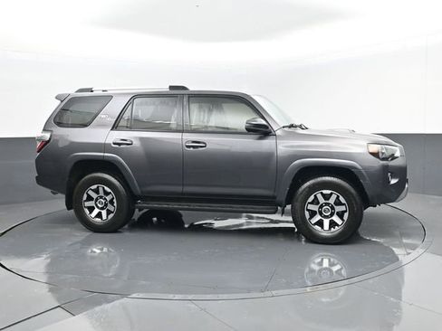 Used 2018 Toyota 4Runner TRD Off-Road image 4