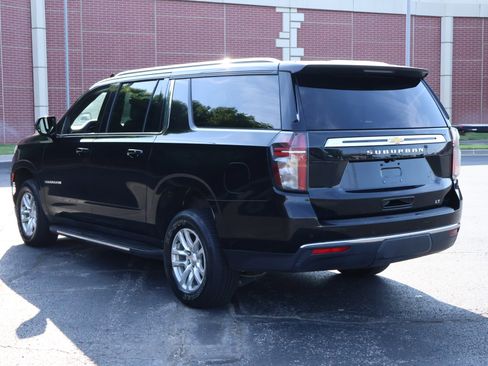 Used 2024 Chevrolet Suburban LT AWD/4WD image 7