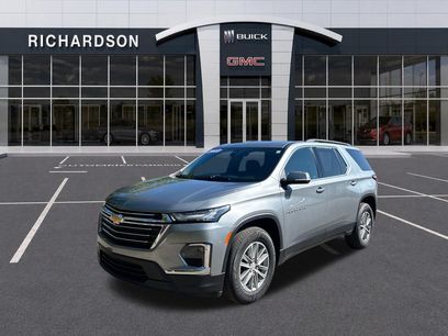 Used 2023 Chevrolet Traverse LT