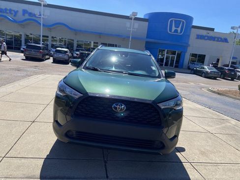 Used 2022 Toyota Corolla Cross LE FWD image 5