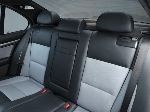 Used 2003 BMW M5 image 91