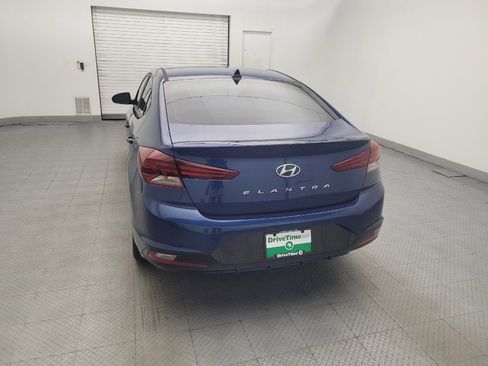 Used 2019 Hyundai Elantra SEL FWD image 6