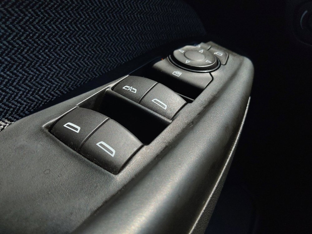 Used 2021 Chevrolet TrailBlazer LS FWD image 27