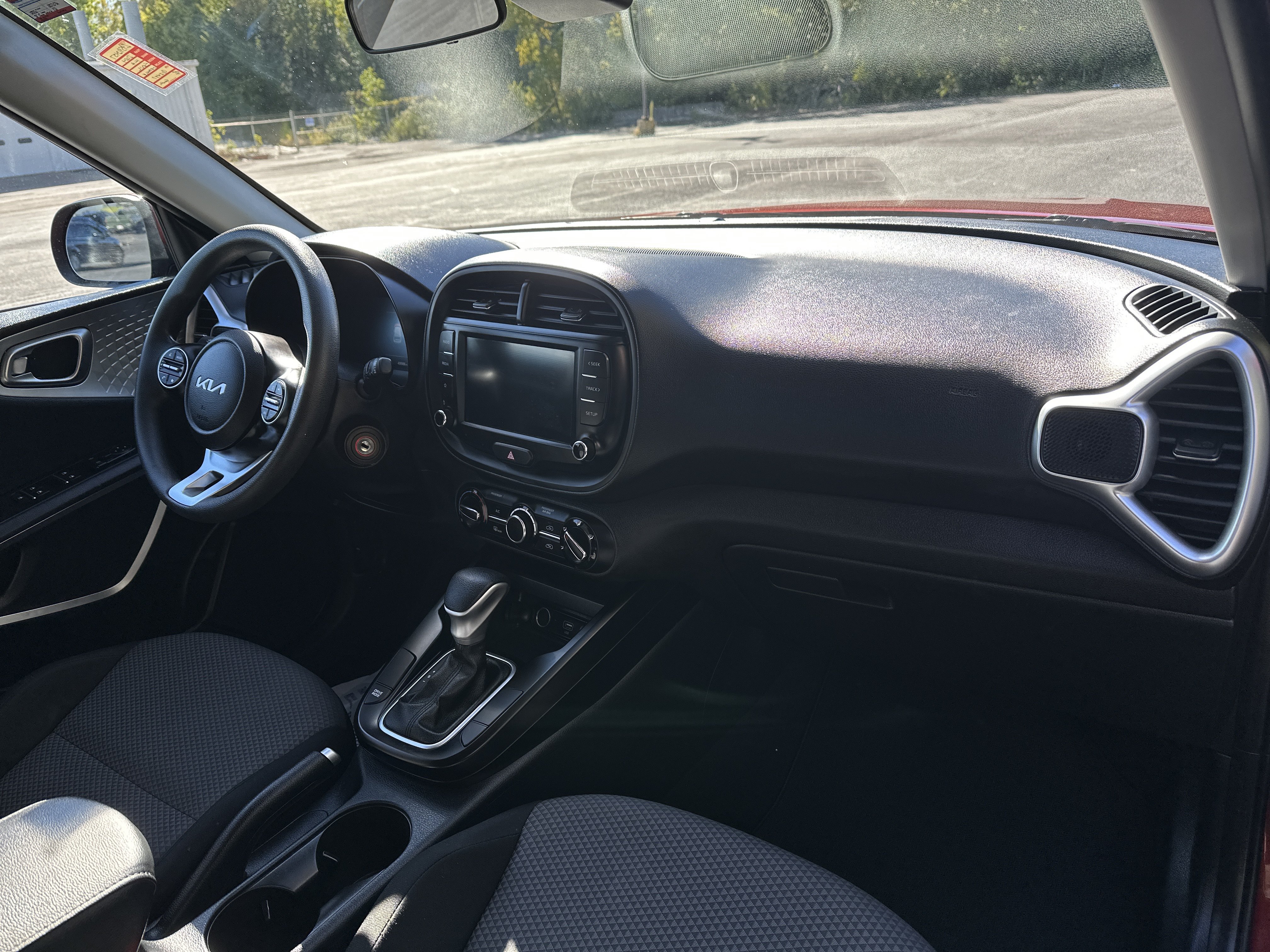Certified 2024 Kia Soul LX w/ Option Group 015 FWD image 27