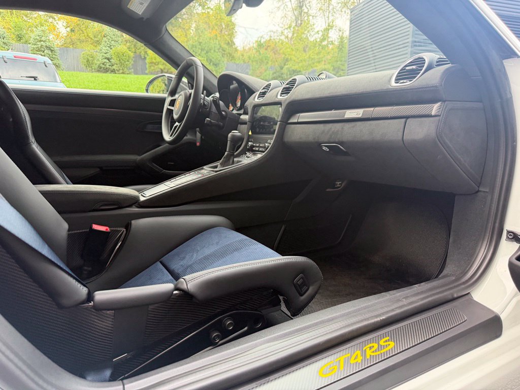 Certified 2024 Porsche 718 Cayman GT4 RS RWD image 21