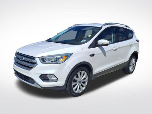 Used 2017 Ford Escape Titanium FWD image 3