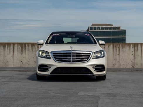 Used 2019 Mercedes-Benz S 560 4MATIC Sedan image 2