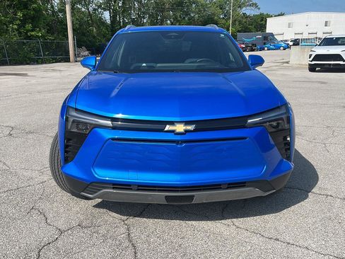 Used 2024 Chevrolet Blazer EV LT AWD/4WD image 2