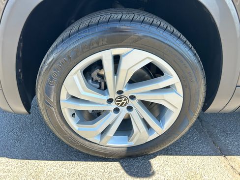 Used 2023 Volkswagen Atlas SE FWD image 26