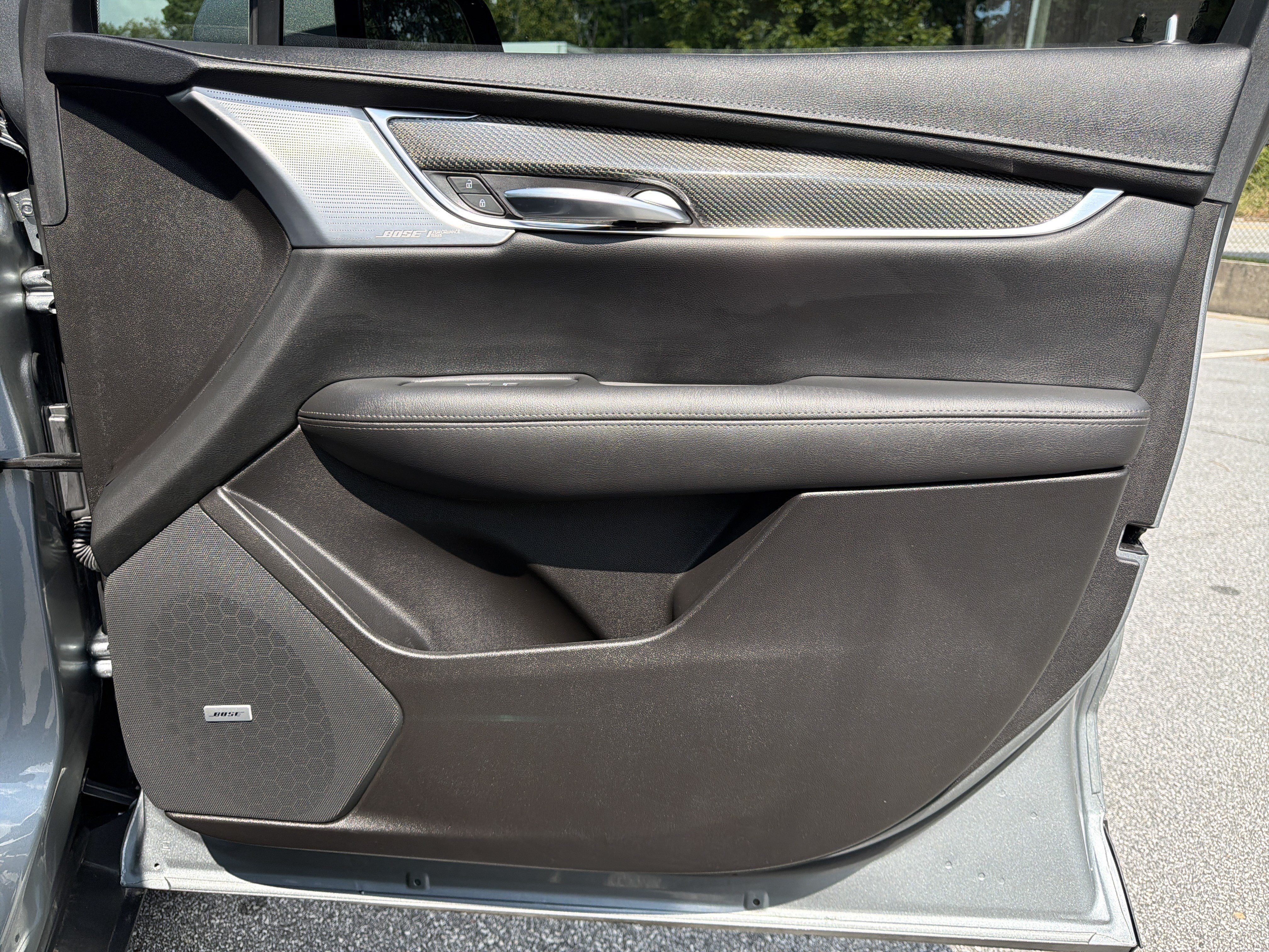 Used 2023 Cadillac XT5 Sportv w/ LPO, Floor Liner Package AWD/4WD image 17