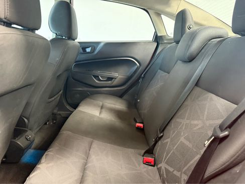 Used 2013 Ford Fiesta SE FWD image 13