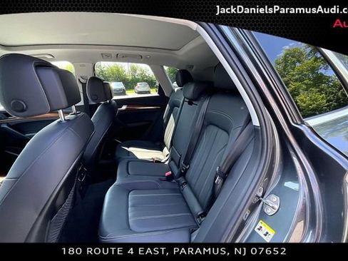 Certified 2023 Audi Q5 2.0T Premium w/ Convenience Package AWD/4WD image 18