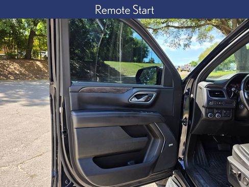 Used 2021 Chevrolet Tahoe LT w/ LT Signature Package RWD image 12