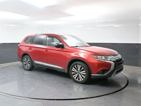 Used 2019 Mitsubishi Outlander ES FWD image 4