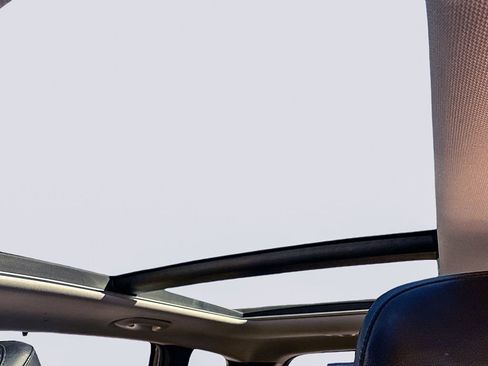 Used 2022 Hyundai Santa Fe SEL Premium image 18