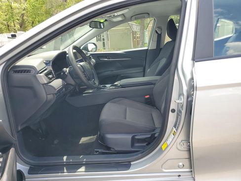 Used 2025 Toyota Camry LE image 18