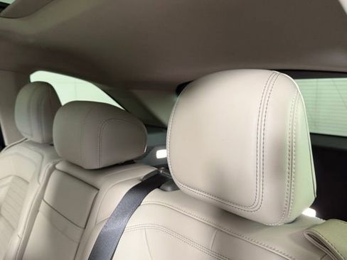 Used 2024 Lincoln Nautilus Reserve w/ Equipment Group 203A image 21