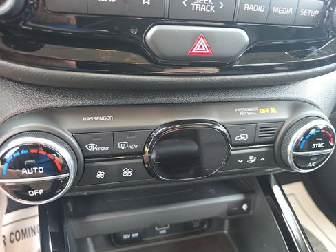 Used 2024 Kia Soul S image 28