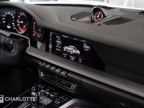 Used 2021 Porsche 911 Carrera S image 36