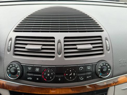 Used 2004 Mercedes-Benz E 320 4MATIC Wagon image 16