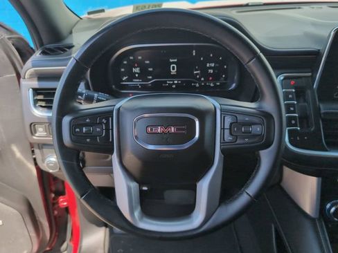 Certified 2024 GMC Yukon XL SLT RWD image 11