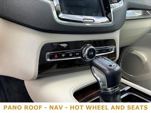 Used 2018 Volvo XC90 T6 Momentum w/ Convenience Package AWD/4WD image 16
