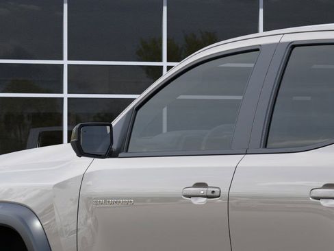 New 2026 Chevrolet Colorado ZR2 w/ Technology Package image 12