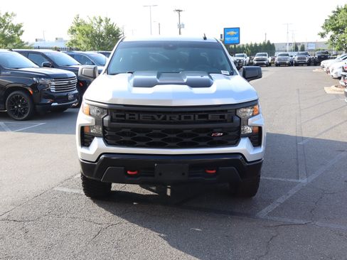 Used 2022 Chevrolet Silverado 1500 Custom Trail Boss AWD/4WD image 3