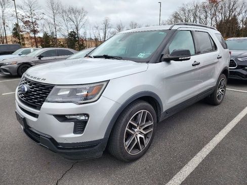 Used 2019 Ford Explorer Sport w/ Ford Safe & Smart Package image 3