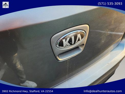 Used 2013 Kia Soul FWD image 11