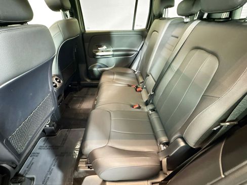 Certified 2025 Mercedes-Benz GLB 250 image 23