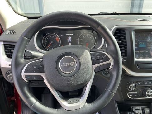 Used 2016 Jeep Cherokee Limited w/ Luxury Group image 13