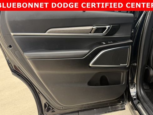 Used 2024 Kia Telluride SX Prestige X-Pro AWD/4WD image 14
