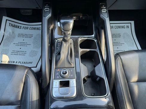 Used 2020 Kia Telluride S w/ S 8 Passenger Seating Package image 17