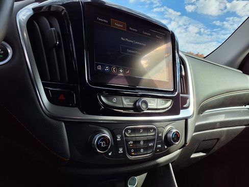 Certified 2021 Chevrolet Traverse LT image 15