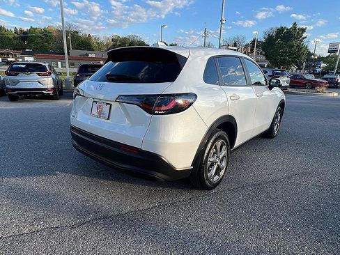 New 2027 Honda HR-V LX image 4