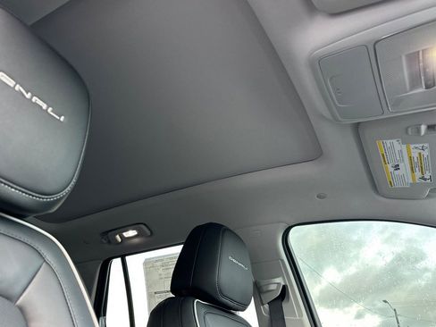 New 2026 GMC Terrain Denali w/ LPO, Floor Liner Package image 18