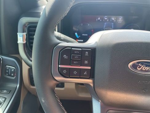 Used 2026 Ford F250 Lariat w/ Lariat Premium Package AWD/4WD image 30