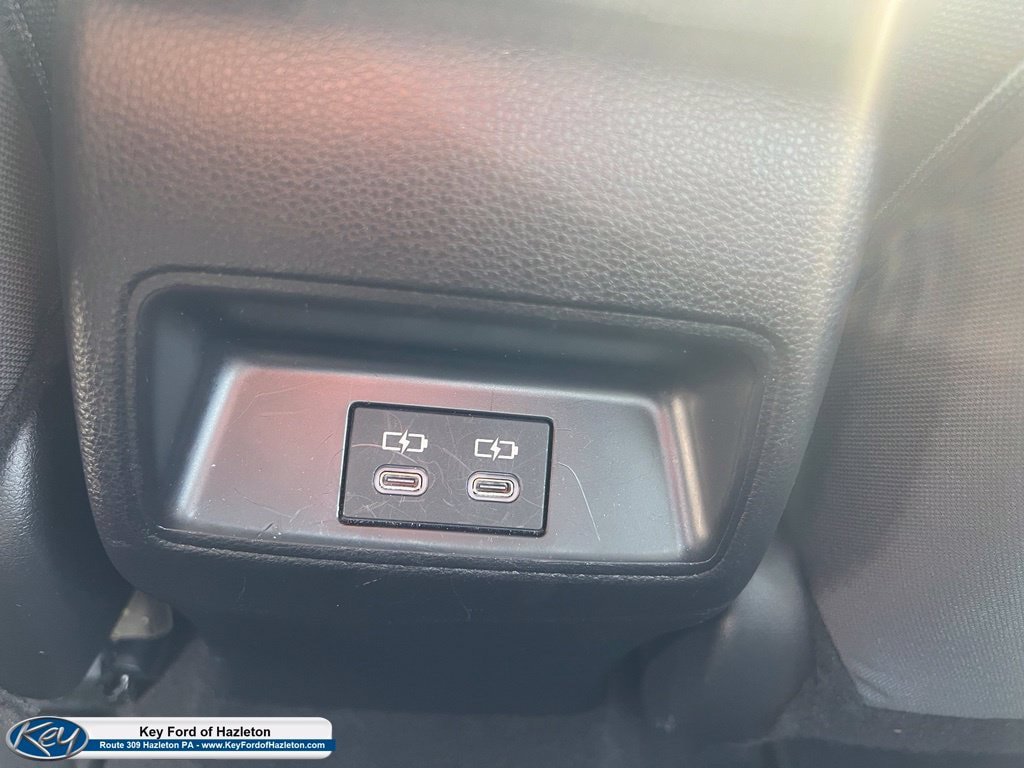 Used 2025 Toyota Corolla LE FWD image 25