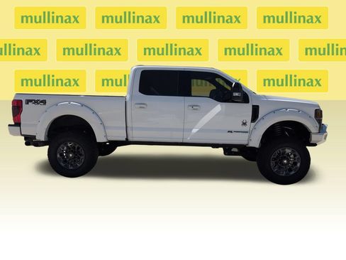 Used 2022 Ford F250 Lariat w/ Black Appearance Package AWD/4WD image 2