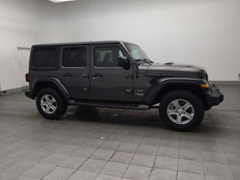 Used 2019 Jeep Wrangler Unlimited Sport S AWD/4WD image 11