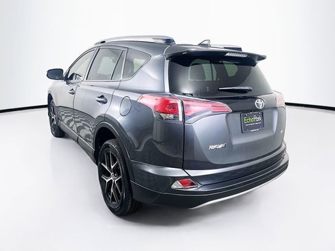 Used 2018 Toyota RAV4 SE w/ Power Extra Value Package image 5