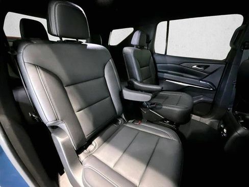 Used 2026 Chevrolet Traverse LT FWD image 29