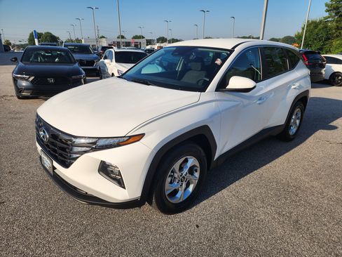 Used 2024 Hyundai Tucson SE FWD image 9