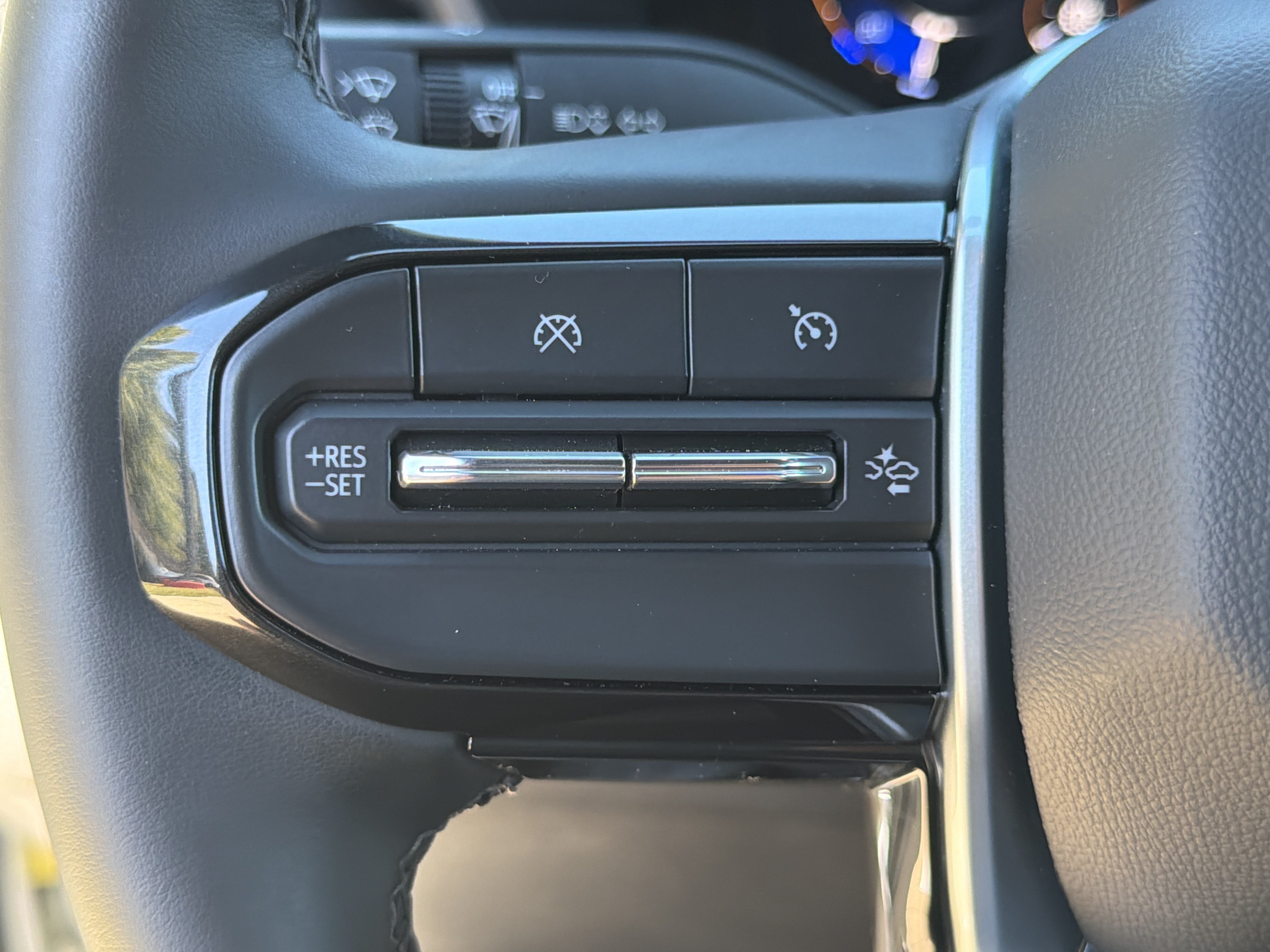 Used 2025 Chevrolet Colorado W/T w/ WT Convenience Package II AWD/4WD image 24