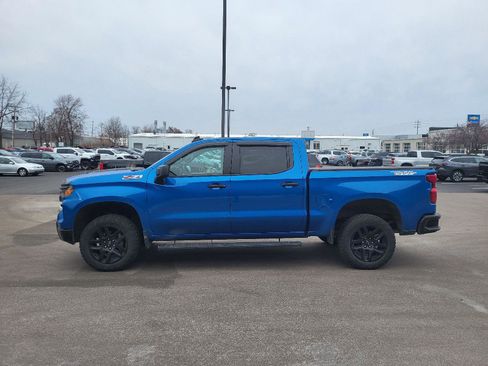 Used 2023 Chevrolet Silverado 1500 Custom Trail Boss w/ LPO, Dark Essentials Package image 6