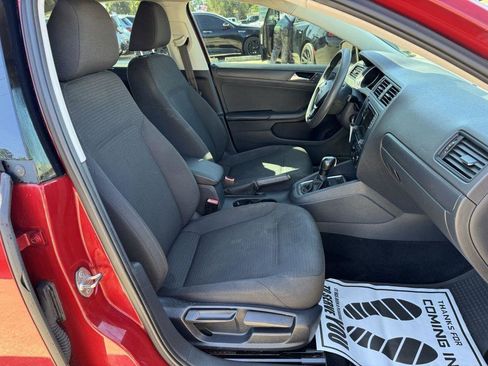 Used 2016 Volkswagen Jetta S image 14